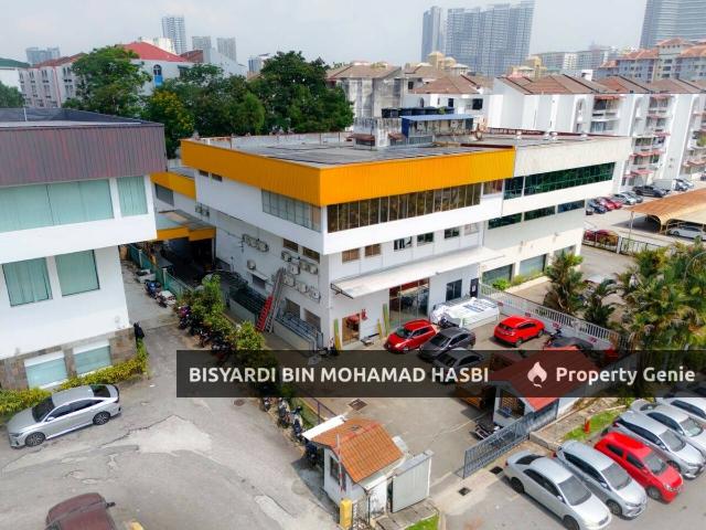 Warehouse for sale in Langat, Selangor