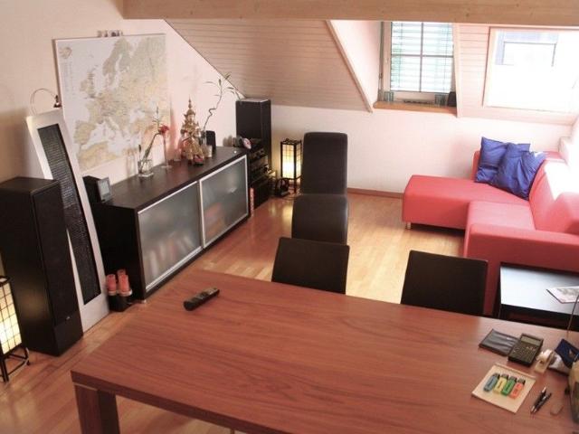 Apartment mieten in Einigen, Zürich