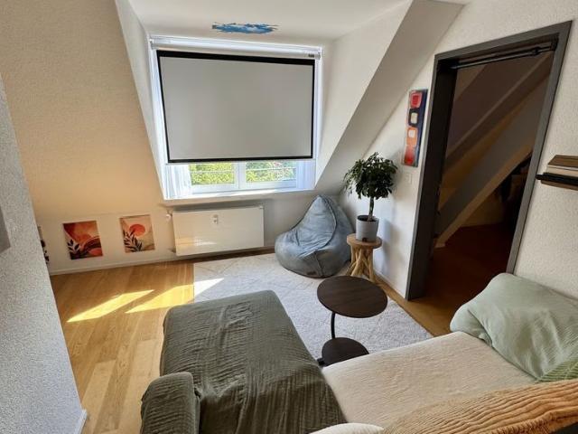 Apartment mieten in Einigen, Zürich