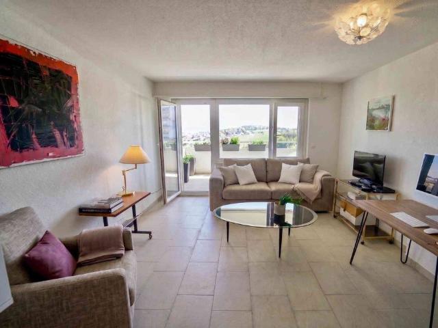 Apartment mieten in Einigen, Zürich