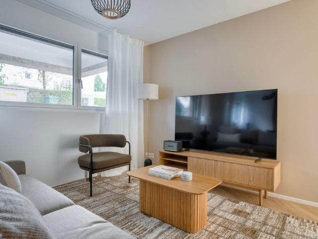 Apartment mieten in Einigen, Zürich
