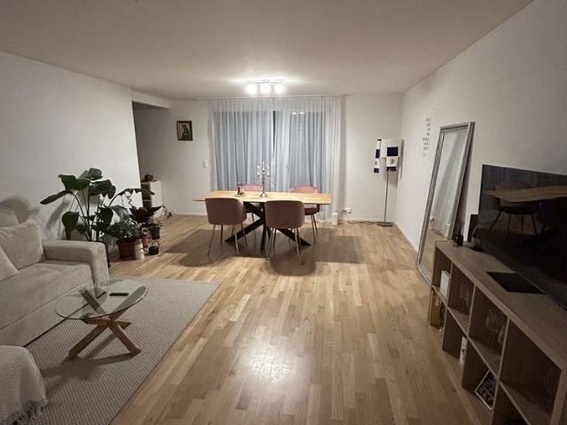Apartment mieten in Einigen, Zürich