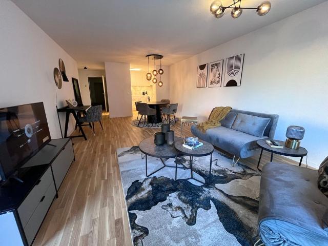 Apartment mieten in Einigen, Zürich