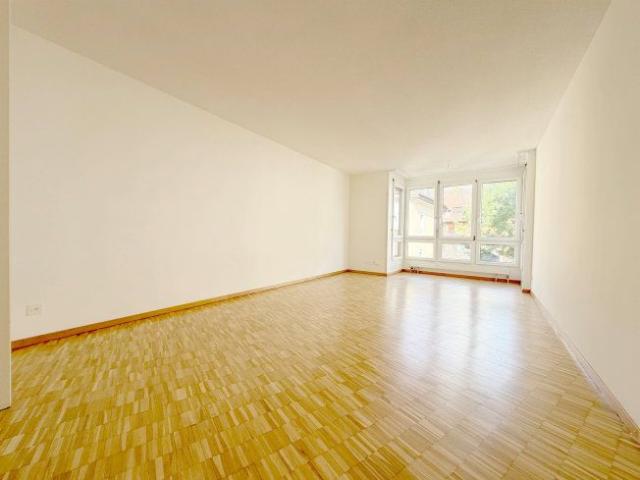 Apartment mieten in Einigen, Zürich