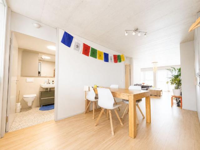 Apartment mieten in Einigen, Zürich