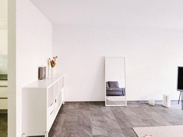 Apartment mieten in Einigen, Zürich