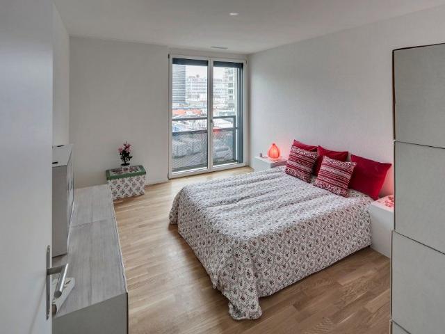 Haus mieten in Opfikon, Zürich
