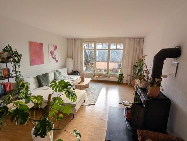 Apartment mieten in Einigen, Zürich