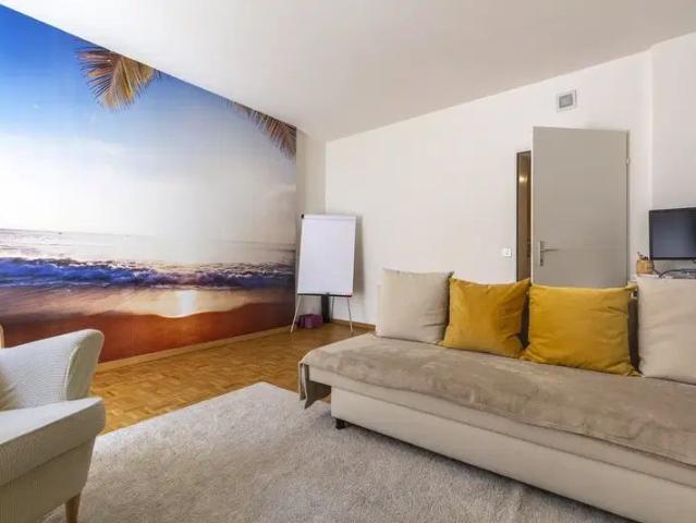 Apartment mieten in Einigen, Zürich