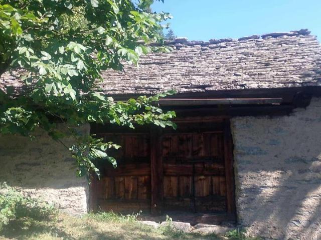 Zweifamilienhaus kaufen in Serravalle, Tessin