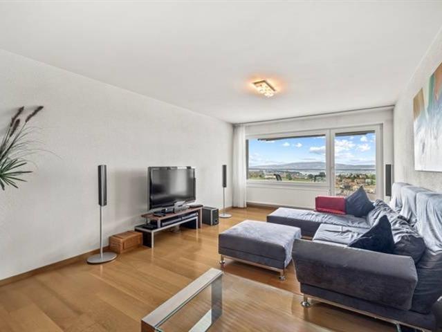 Wohnung kaufen in Feusisberg, Schwyz