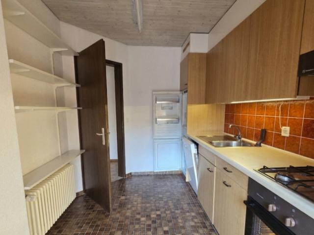 Apartment mieten in Einigen, Zürich