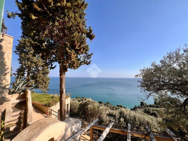 Villa Indipendente in affitto a Calvisio, Finale Ligure