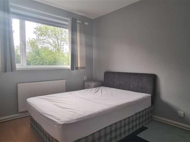 Apartment to rent in Bluebell, North Tipperary