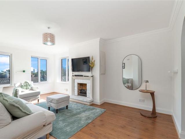 Apartment to rent in Bluebell, North Tipperary