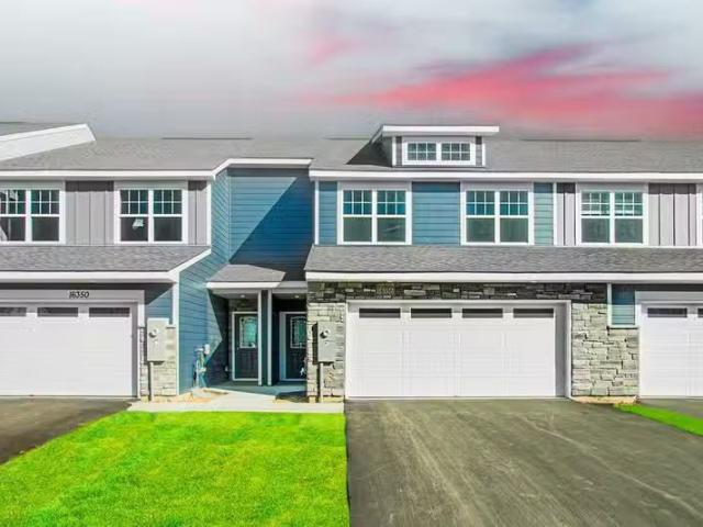 Condo for rent in Lakeville