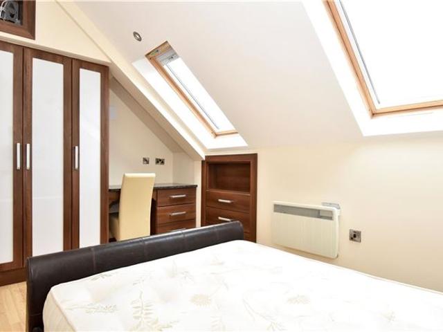 Flat to rent in Salthill, Gaillimh