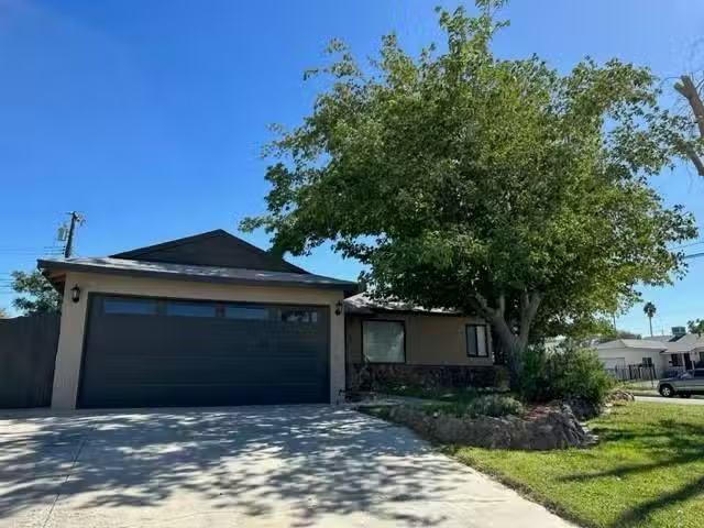 House for rent in Pomona