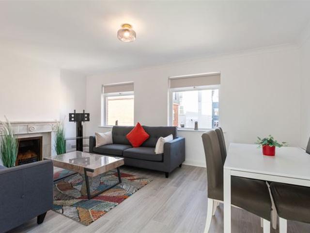 Apartment to rent in Bluebell, North Tipperary