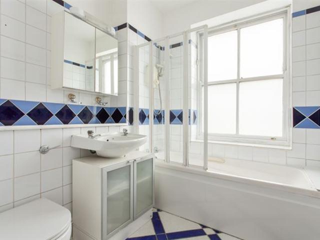 Apartment to rent in Bluebell, North Tipperary