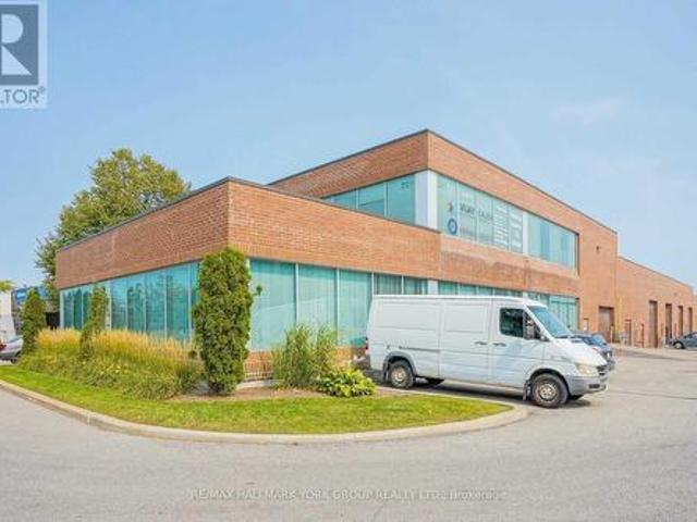 Commercial for rent in York, Ontario