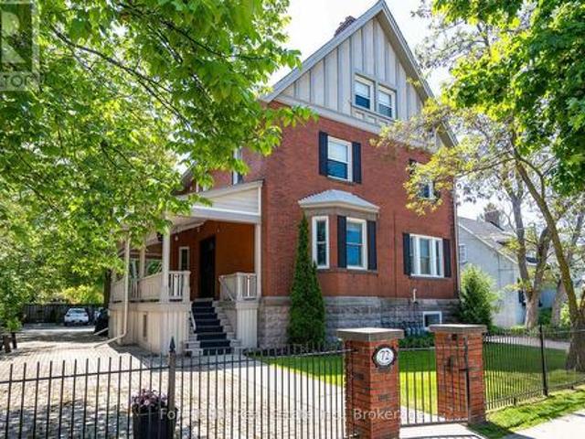Townhouse for rent in Collingwood, Ontario