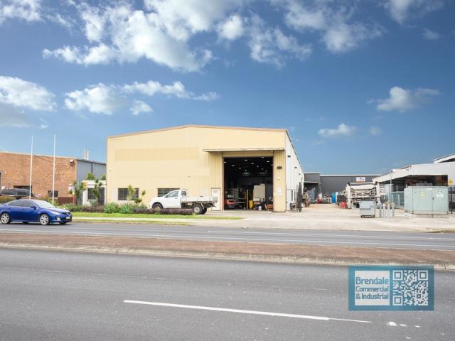 Warehouse for rent in Toombul, Queensland