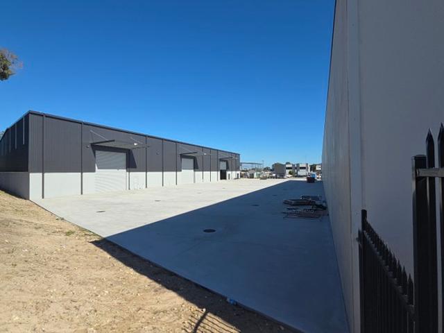 Warehouse for rent in Rockingham, Western Australia