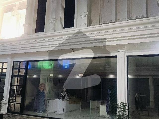 Building for sale in Faisalabad, Islamabad Capital Territory