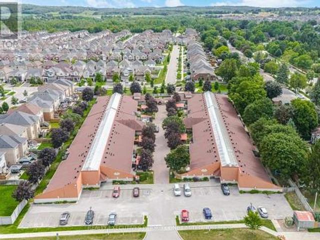 Townhouse for sale in Tottenham, Ontario