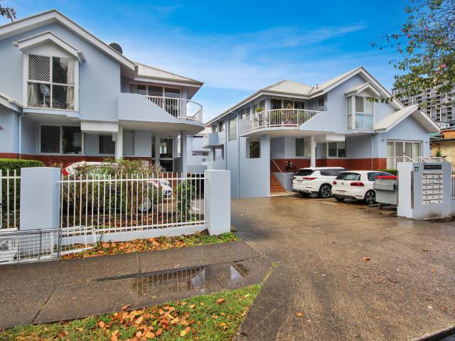 Apartment for rent in Toombul, Queensland
