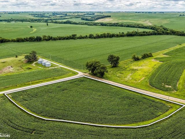 Land for sale in Macedonia, Iowa
