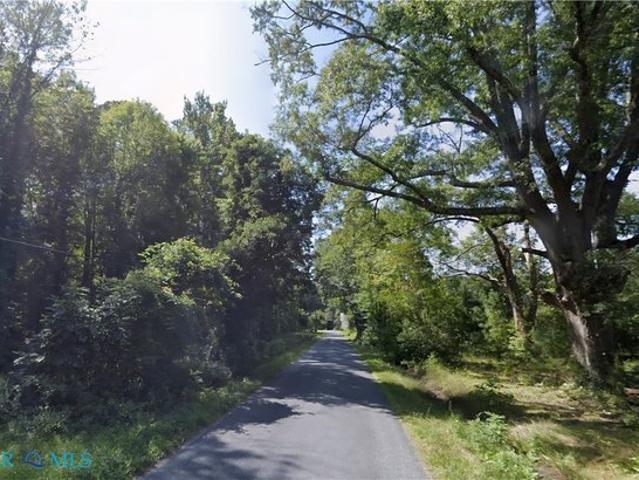 Land for sale in Gloucester, Gloucester County