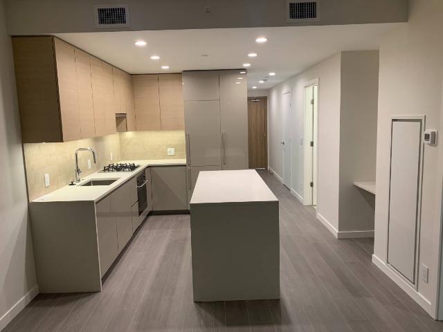 Room for rent in Burnaby, British Columbia
