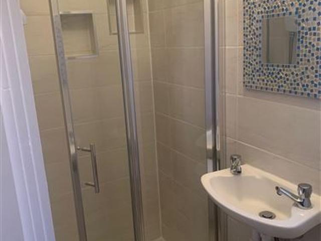Detached House to rent in Palmerston, North Tipperary