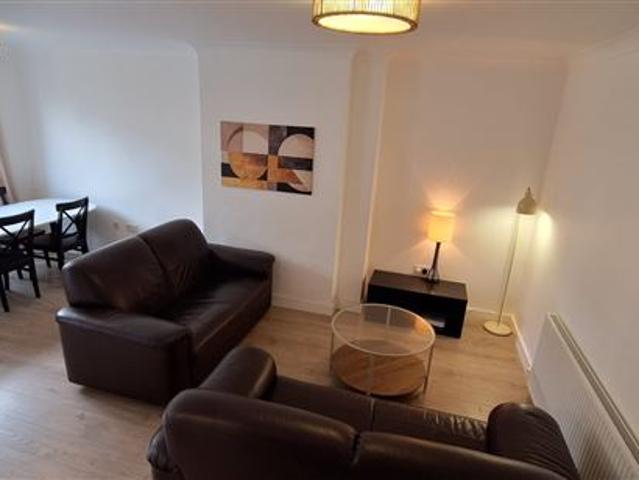 Terraced House to rent in Bluebell, North Tipperary