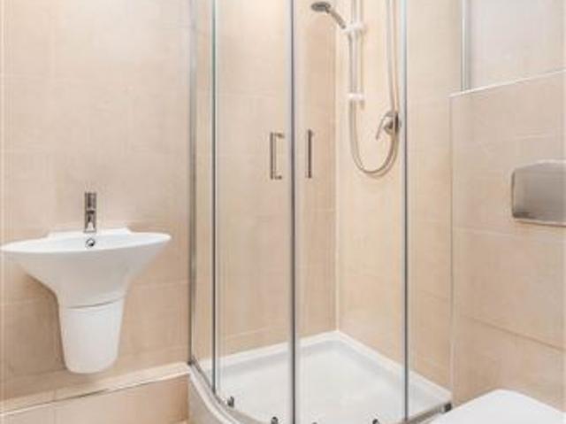 Apartment to rent in Bluebell, North Tipperary