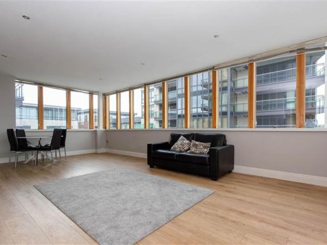 Apartment to rent in Bluebell, North Tipperary