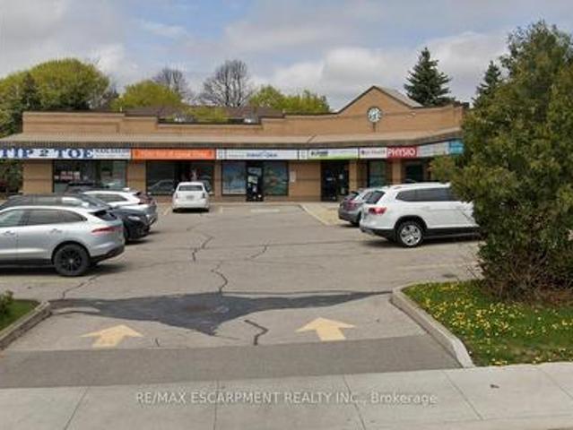 Commercial for rent in Hamilton