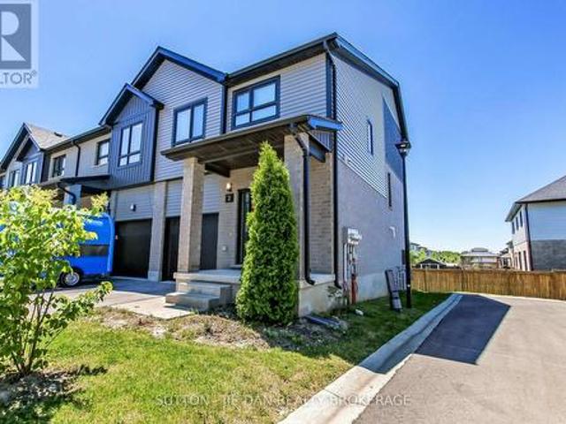 Townhouse for sale in Arva, Ontario