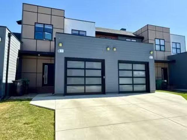 Condo for sale in Lethbridge, Alberta