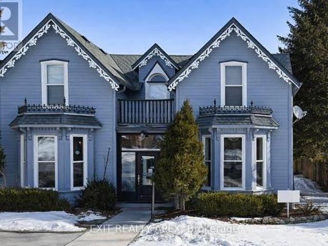 Commercial for rent in Milton, Ontario