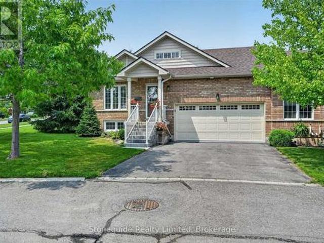 Townhouse for sale in Peterborough, Ontario