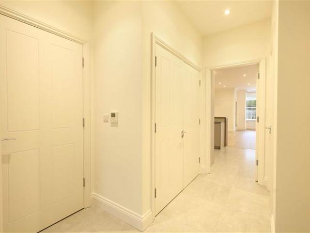 Apartment to rent in Bluebell, North Tipperary