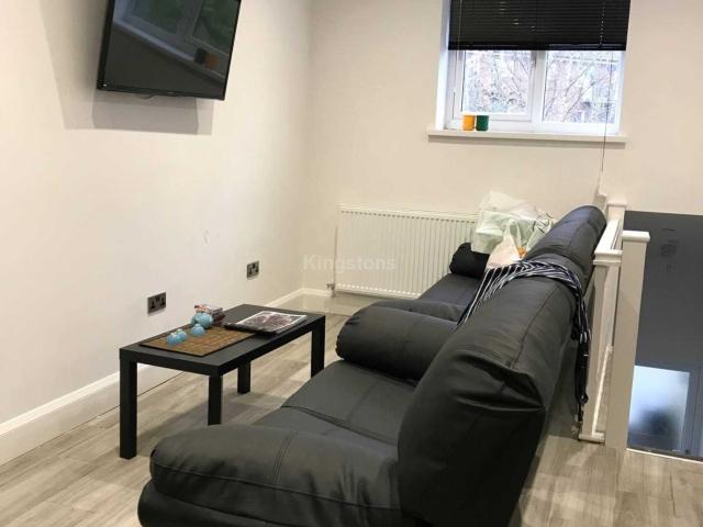 Apartment for rent in Maindy, Cardiff