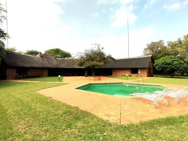 Farm for sale in Waterkloof, Gauteng