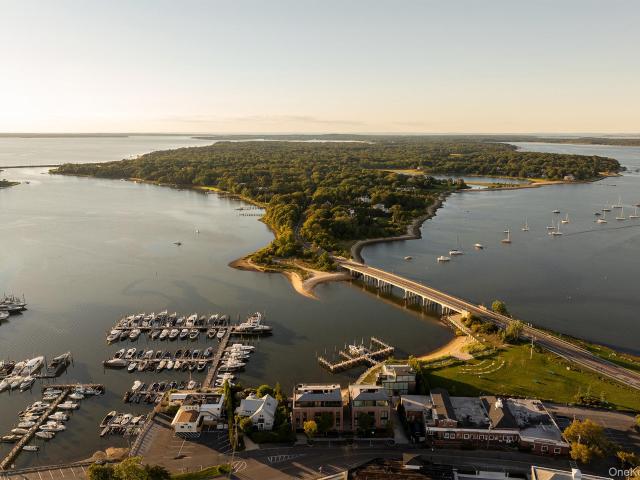 House for sale in Wainscott, New York