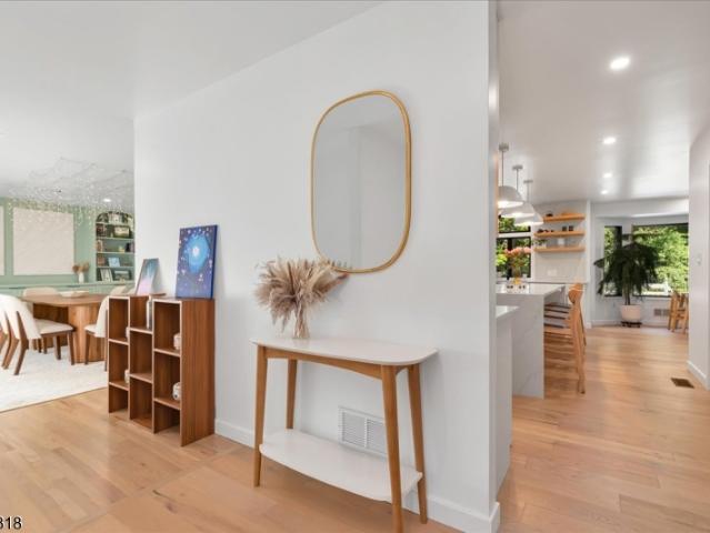 House for sale in Edison, New Jersey