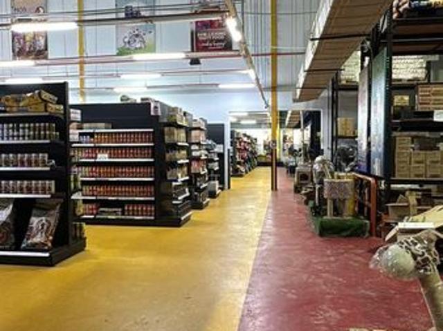 Warehouse for rent in Malaka