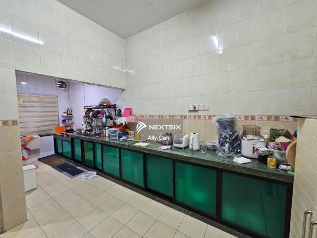 Shop for sale in Muar, Johor